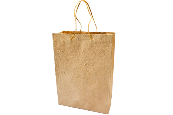 große Geschenktüte aus  Büttenpapier / Papier Antemoro mit Henkel aus Raffia – Bild 5