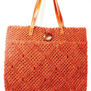 handgehäkelte Sisaltasche mit Markame-Elementen und Lederhenkel - Rot
